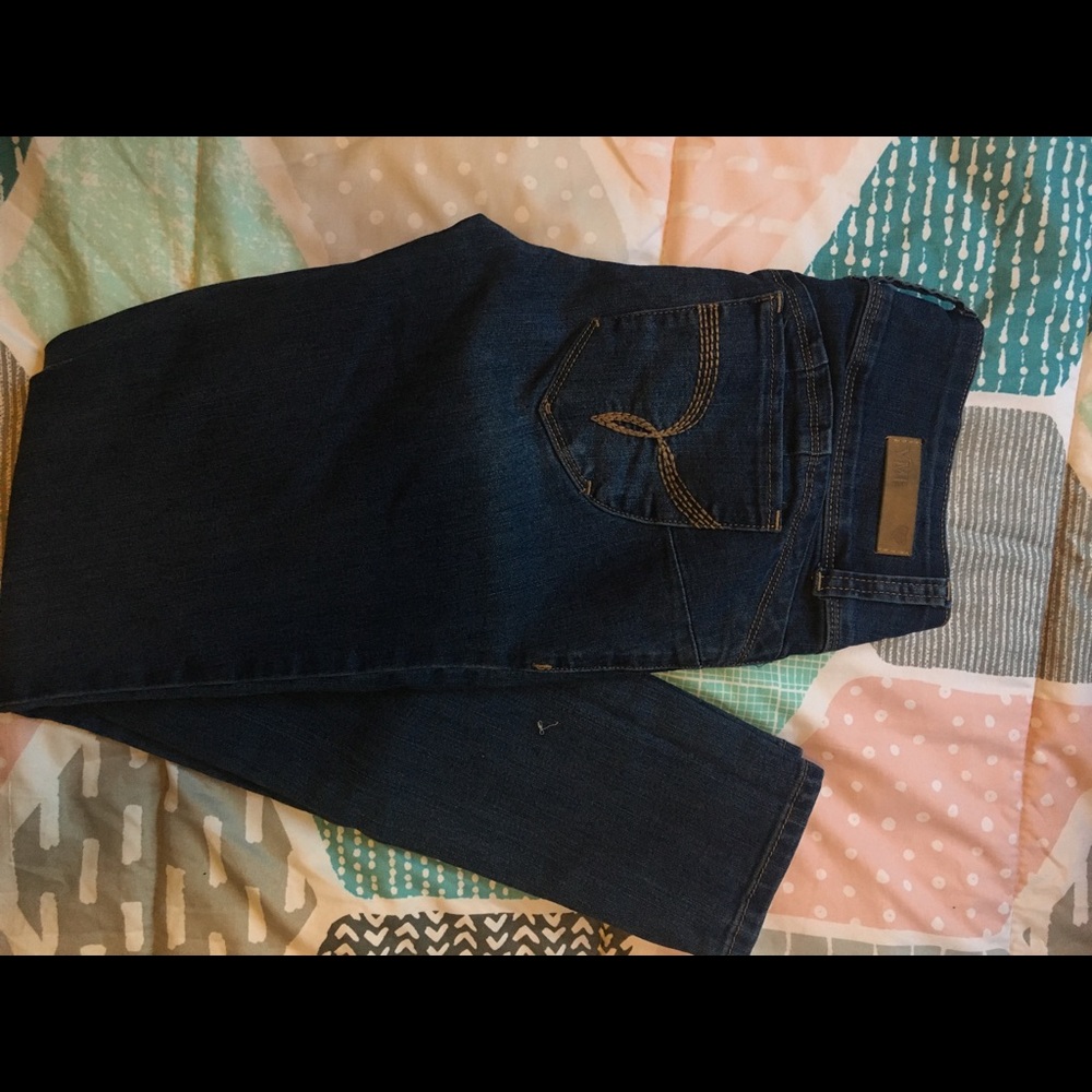Butt lifting skinny jeans